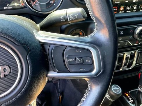 Used 2022 Jeep Gladiator Overland w/ Popular Equipment Package AWD/4WD image 12