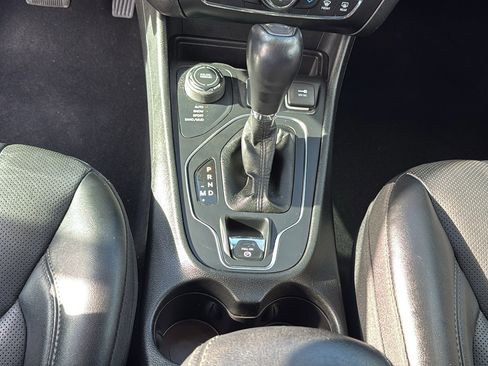 Certified 2022 Jeep Cherokee Latitude Lux image 22