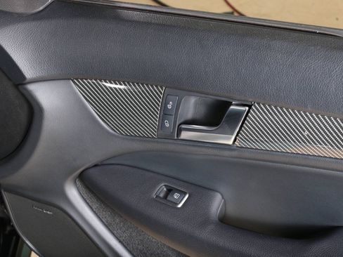 Used 2013 Mercedes-Benz C 63 AMG Coupe w/ Multimedia Pkg image 44