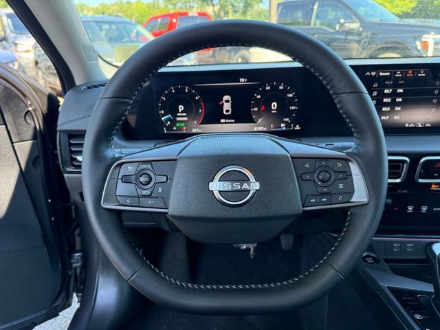 Used 2026 Nissan Sentra SV w/ SV Convenience Package FWD image 10