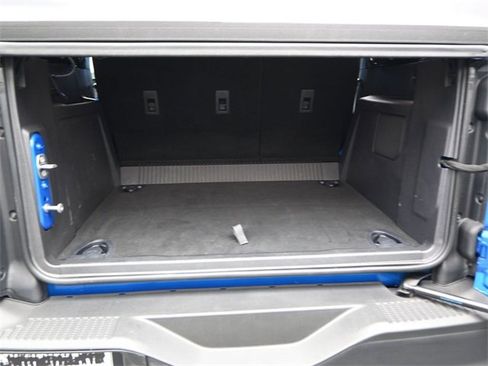 Used 2023 Ford Bronco Badlands image 14