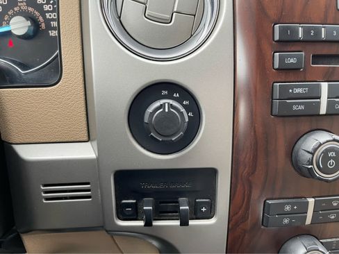 Used 2012 Ford F150 Lariat w/ Lariat Chrome Pkg image 18