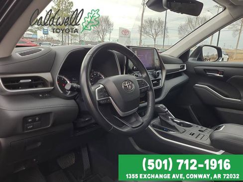 Used 2023 Toyota Highlander XLE image 46