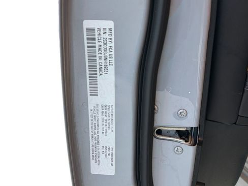 Used 2022 Dodge Charger Scat Pack image 27