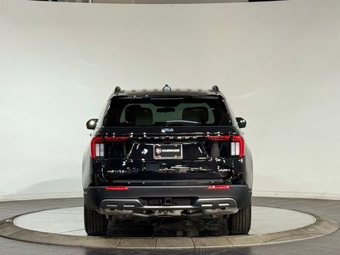 New 2026 Ford Explorer Active w/ Active Comfort Package AWD/4WD image 8