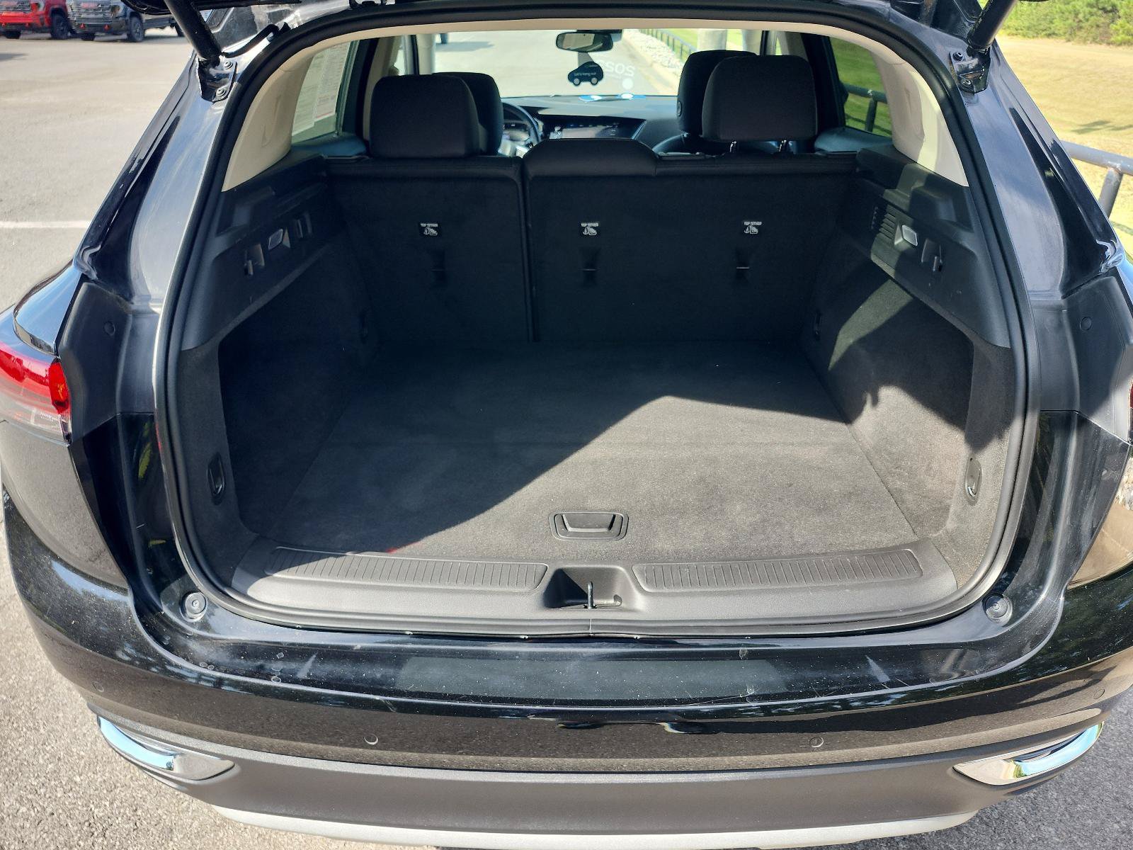 Certified 2023 Buick Envision Essence AWD/4WD image 8