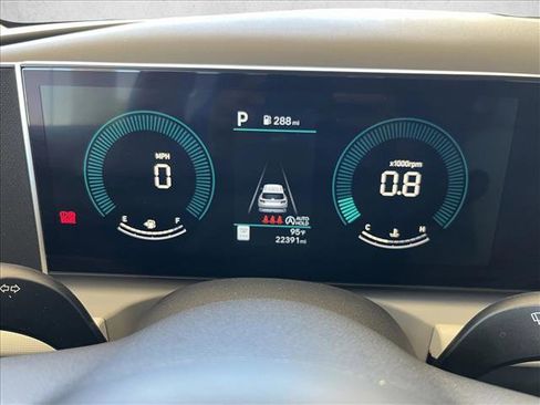 Used 2025 Hyundai Tucson SEL FWD image 14