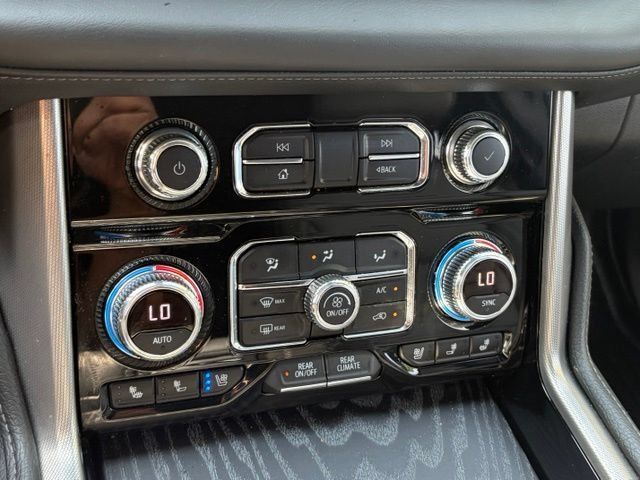 Used 2023 GMC Yukon XL Denali AWD/4WD image 21