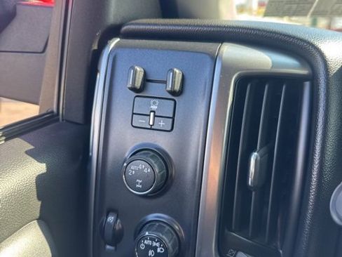 Used 2017 Chevrolet Silverado 1500 LT w/ All Star Edition image 32