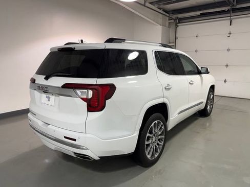 Used 2023 GMC Acadia Denali w/ Denali Ultimate Package FWD image 7