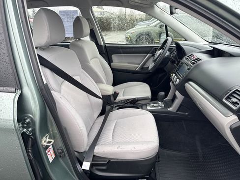 Used 2017 Subaru Forester 2.5i w/ Alloy Wheel Package image 11