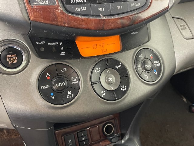 Used 2010 Toyota RAV4 Limited FWD image 8