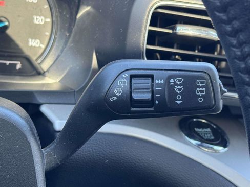 Certified 2022 Ford Explorer XLT w/ Equipment Group 202A image 21