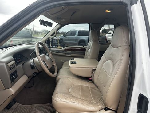Used 2000 Ford F250 Lariat image 22