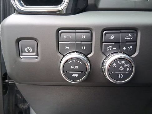 Used 2025 GMC Sierra 1500 Denali AWD/4WD image 15