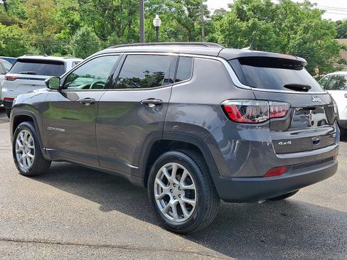 Certified 2024 Jeep Compass Latitude AWD/4WD image 6