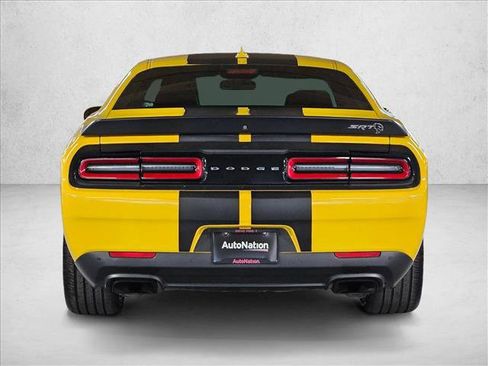 Used 2018 Dodge Challenger SRT Hellcat image 7