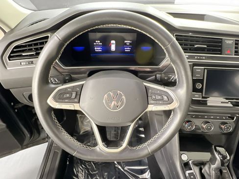 Used 2022 Volkswagen Tiguan S image 11