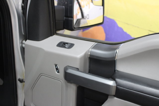 Used 2018 Ford F150 XLT w/ Equipment Group 302A Luxury AWD/4WD image 11