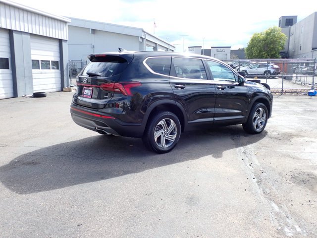 Used 2021 Hyundai Santa Fe SE AWD/4WD image 4