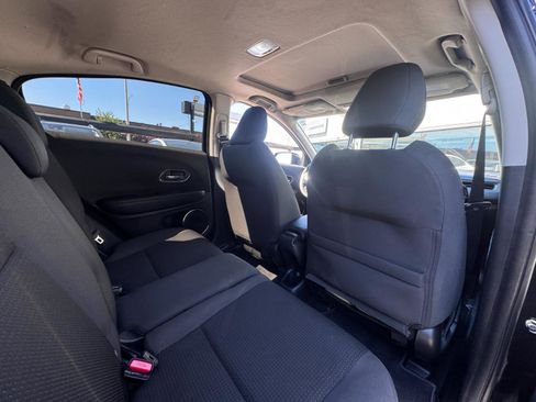 Used 2019 Honda HR-V EX image 25