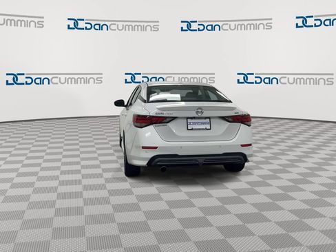 Used 2022 Nissan Sentra SR w/ Electronics Package FWD image 7