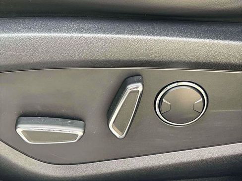 Used 2017 Lincoln MKC Reserve image 15