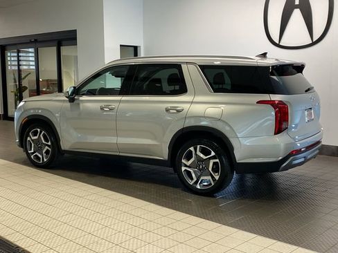Used 2024 Hyundai Palisade Limited AWD/4WD image 4
