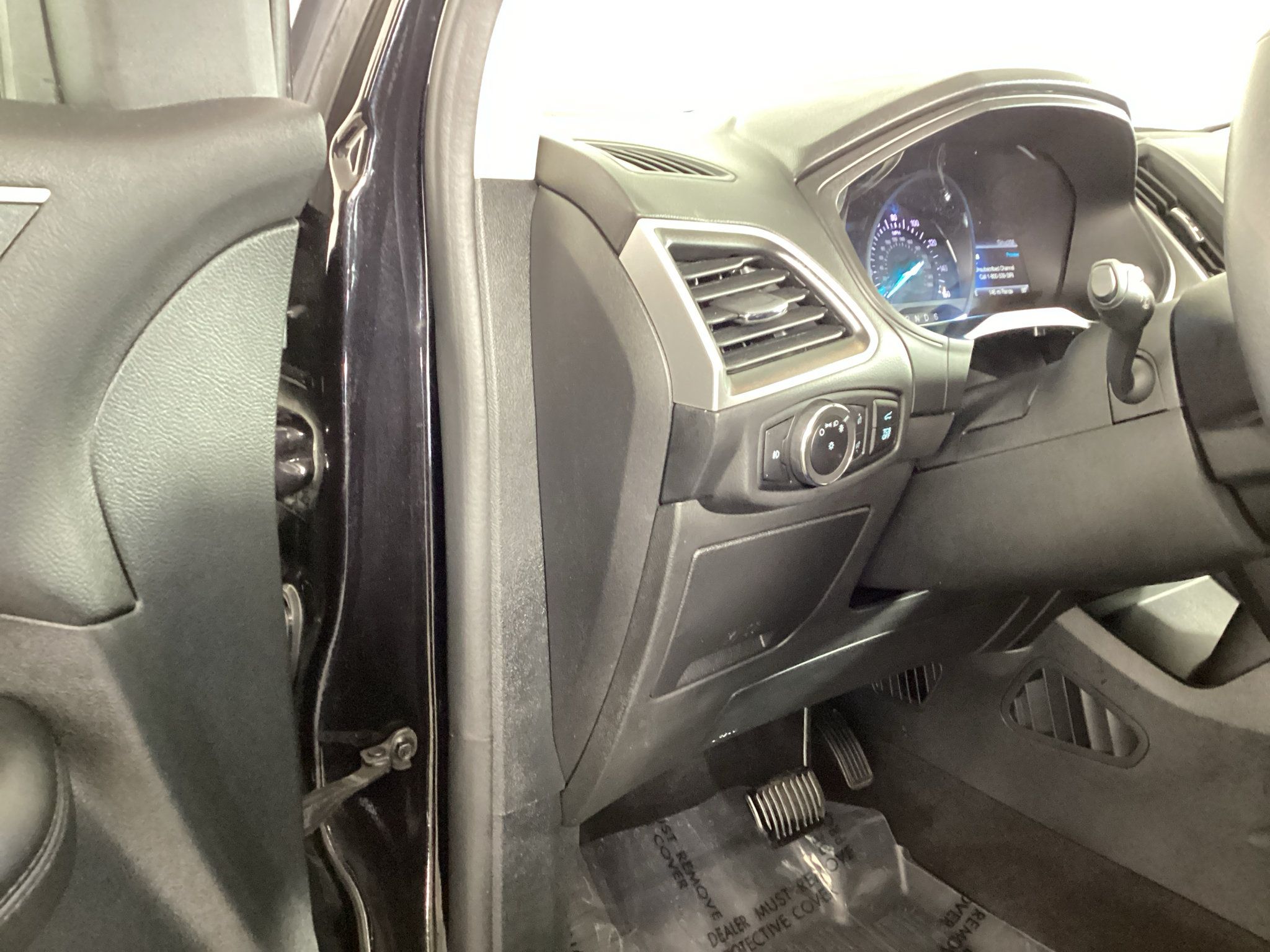 Used 2024 Ford Edge SEL w/ Convenience Package AWD/4WD image 18
