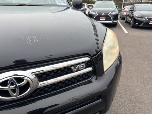 Used 2007 Toyota RAV4 Limited image 10
