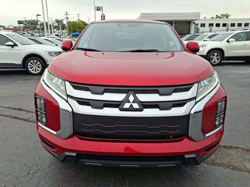 Used 2022 Mitsubishi Outlander Sport ES FWD image 2