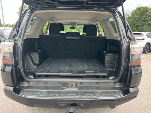 Used 2015 Toyota 4Runner SR5 RWD image 29
