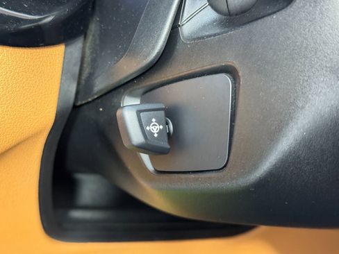 Used 2022 BMW 530e w/ Premium Package image 19