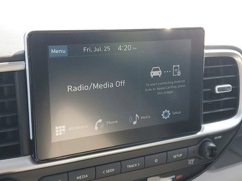 Certified 2025 Hyundai Venue SEL image 25