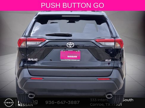 Used 2025 Toyota RAV4 XLE Premium FWD image 7