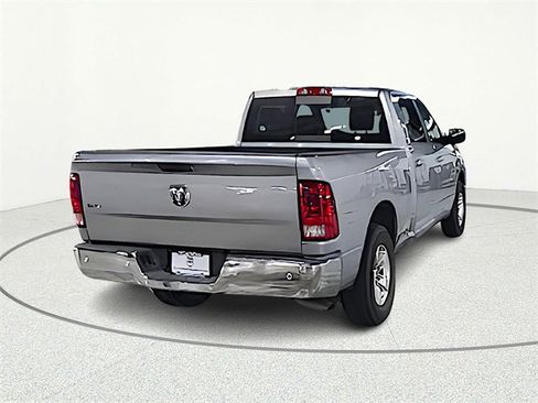 Used 2020 RAM 1500 Classic SLT w/ Luxury Group image 7