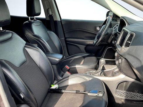 Used 2019 Jeep Compass Latitude w/ Popular Equipment Group image 7