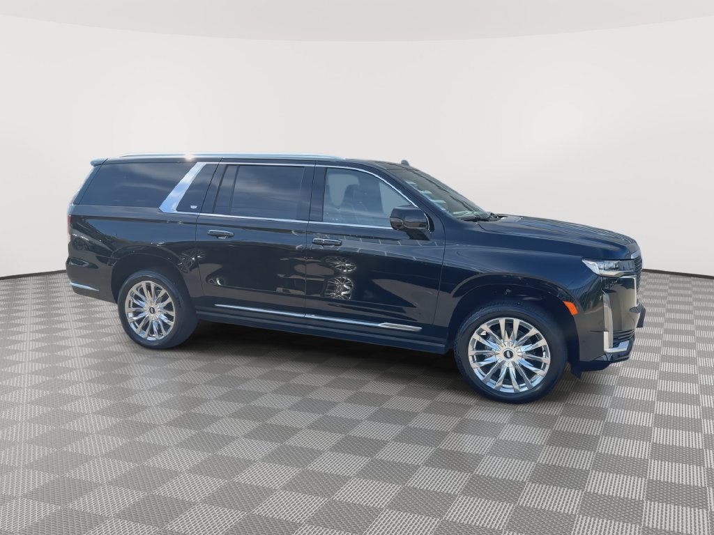 Used 2024 Cadillac Escalade ESV Premium Luxury w/ Performance Package AWD/4WD image 2