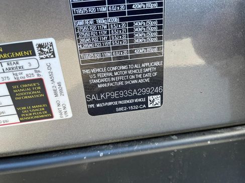 New 2025 Land Rover Range Rover SE image 35