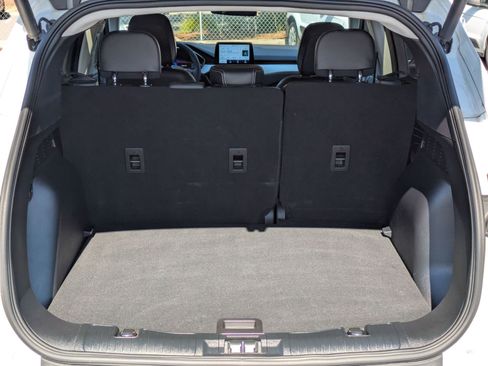 Certified 2022 Ford Escape SEL w/ Technology Package image 16