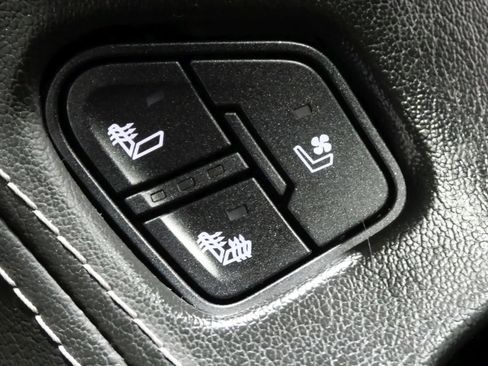 Used 2017 Chevrolet Tahoe Premier AWD/4WD image 24