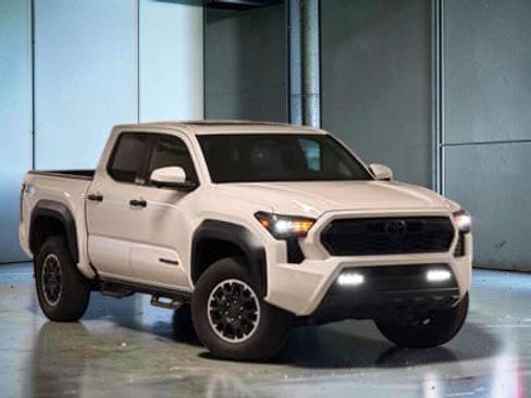 Used 2024 Toyota Tacoma TRD Sport w/ TRD Sport Upgrade Package image 2