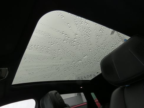 New 2025 Cadillac Lyriq Sport image 19