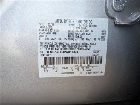 Used 2023 Ford Explorer Limited image 23