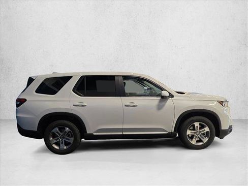 New 2025 Honda Pilot EX-L image 4