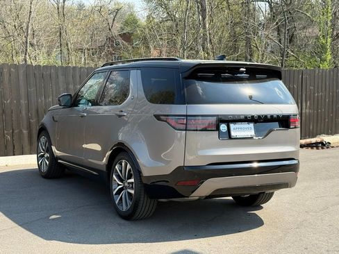 Certified 2025 Land Rover Discovery Dynamic SE AWD/4WD image 3