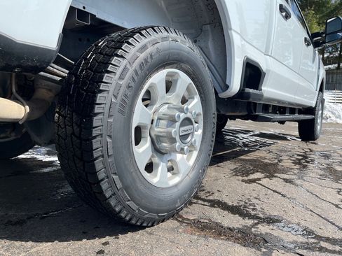 Used 2024 Ford F250 XLT image 7