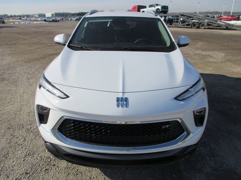 New 2026 Buick Encore GX Sport Touring image 11