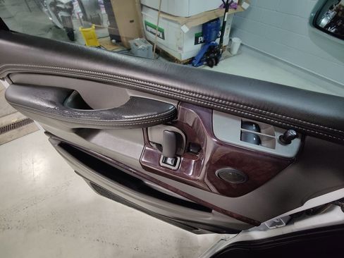 Used 2015 Chevrolet Express 2500 Extended image 40