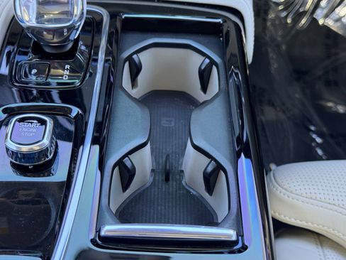 Used 2024 Volvo S90 T8 Ultimate w/ Lounge Package image 69